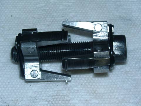 Bushing extractor photo
